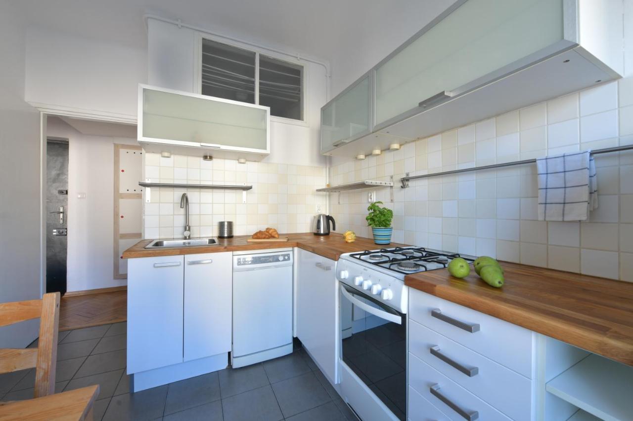 Wilcza 3 - Apartament Dla 4 Osob - 260M Do Ambasady Usa - Duzy Balkon Od Strony Dziedzinca - Wifi - Good Apartments Varsóvia Exterior foto